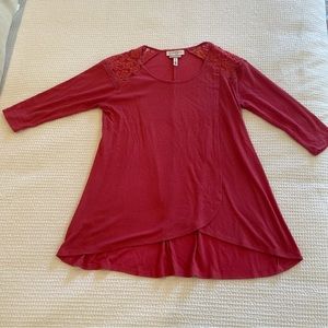 Jessica Simpson Nursing Top